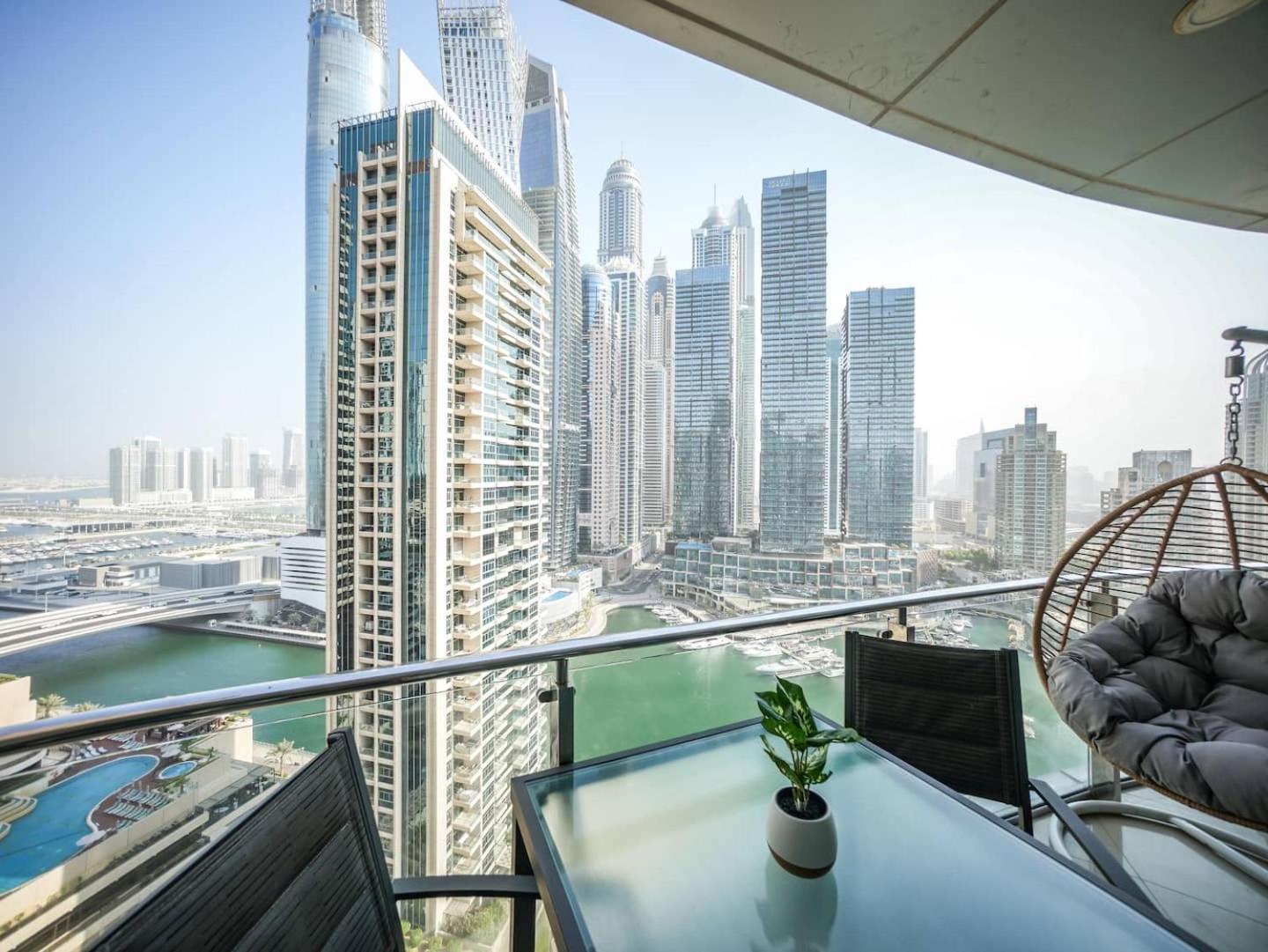 Deluxe 3 Bedroom With Marina & Sea View Dubai Exteriör bild